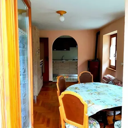 La Maison Des Alpes アパート
